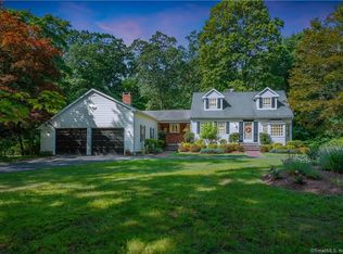 139 Head Of Meadow Rd, Newtown, CT 06470