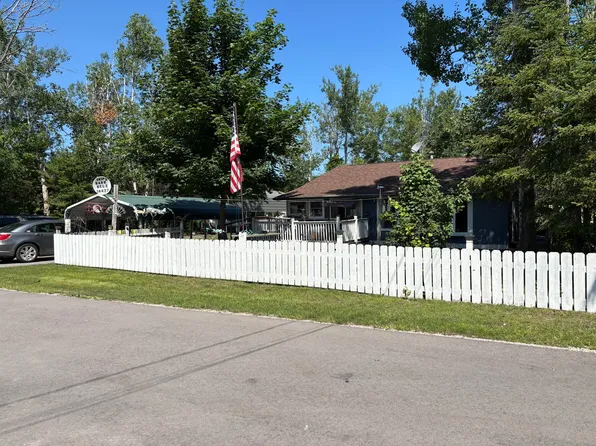 14427 Belz Ln, Presque Isle, MI 49777