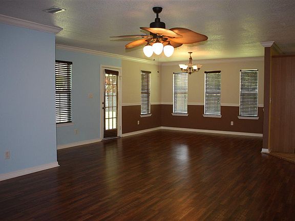 5th image of 863 Belle Rose Cir