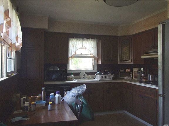 5th image of 183 Richmond Ave