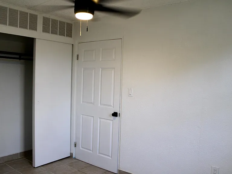 393 VI Corp Lands Pr — Photo 14