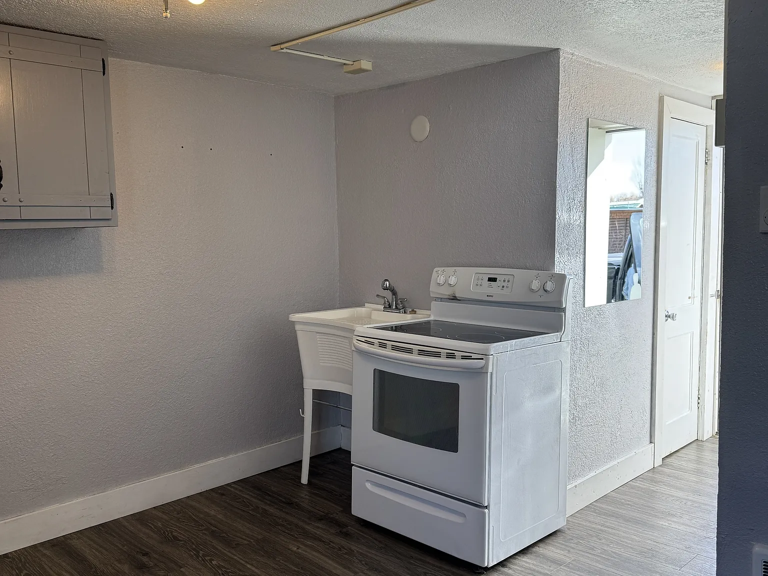 592 Main Street Suite E - 1 — Photo 4