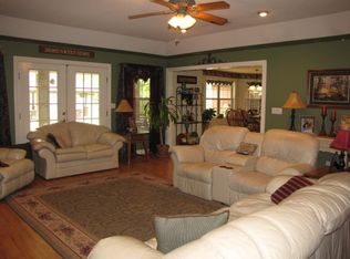 687 County Road 237, Hallettsville, TX 77964