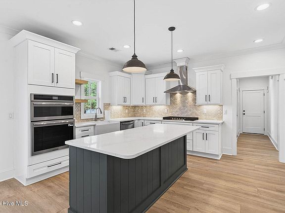 5th image of 9152 E Lake Road