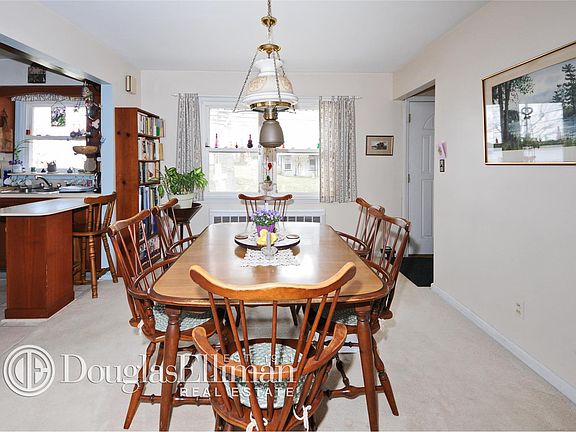 4th image of 413 Littleworth Ln