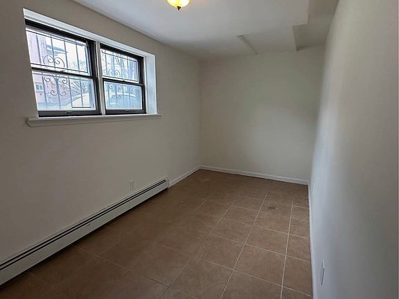 4th image of 312 126th St #3