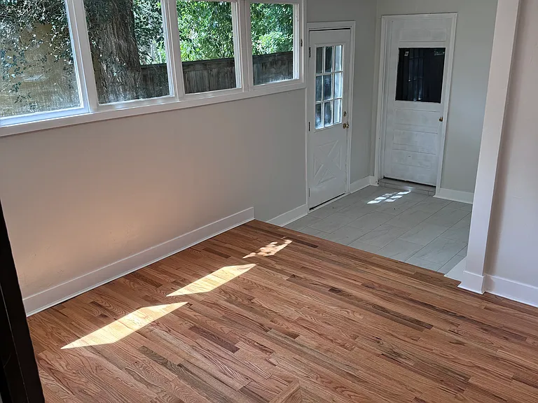 703 Peterson St — Photo 17