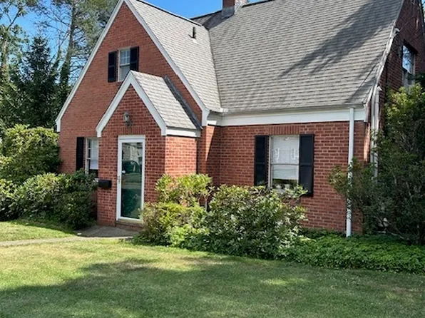 65 Willard Street, Hamden, CT 06518