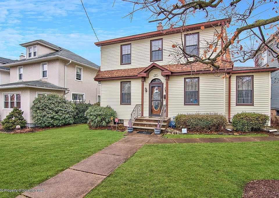 1st image of 818 N Rebecca Ave