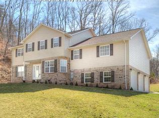 46 Boston Commons, Winfield, WV 25213
