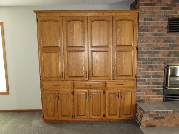 5th image of 1700 Knollwood Dr