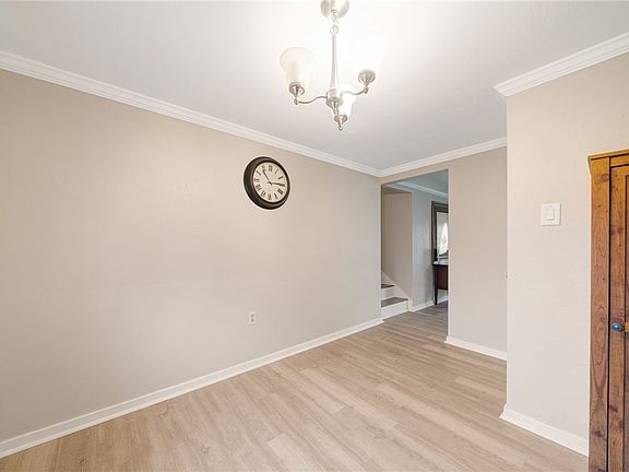 4th image of 2430 Cypress Dr