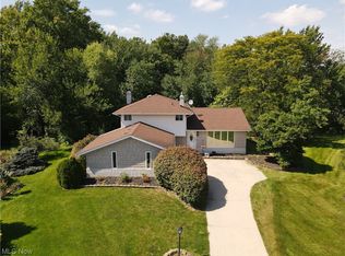 4765 Briar Ln, Brunswick, OH 44212