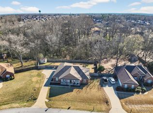 200 Jennifer Ln, Deatsville, AL 36022