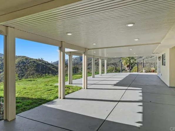 39255 De Luz Rd, Fallbrook, CA 92028