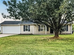 1624 Jo Ann Dr, La Vergne, TN 37086