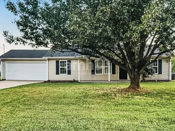 1624 Jo Ann Dr, La Vergne, TN 37086