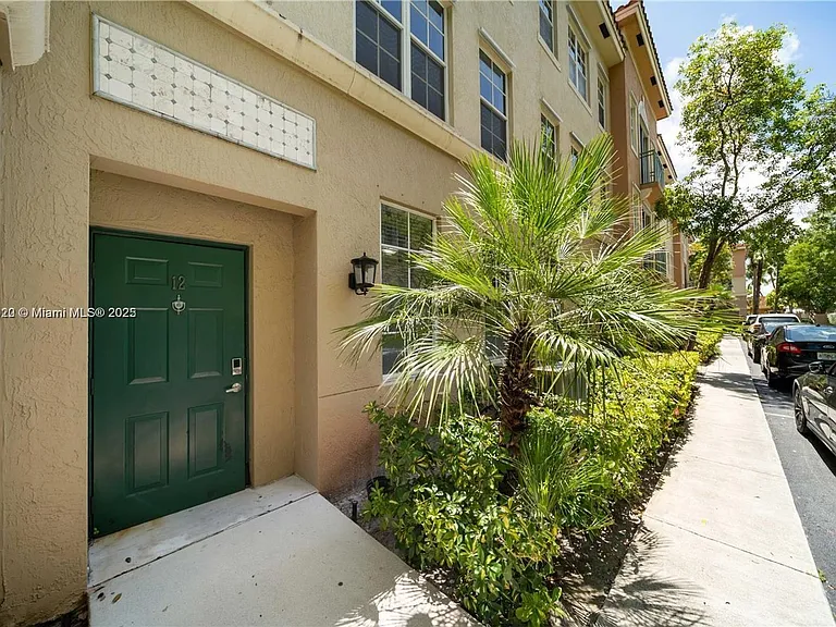 2069 S Ocean Dr #Townhouse 12 — Photo 14