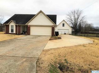 256 Saint Clair Dr, New Market, AL 35761
