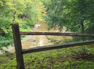 1514 N Davis Rd, West Falls, NY 14170