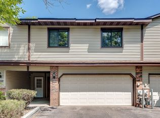 8633 Maplebrook Pkwy N, Brooklyn Park, MN 55445