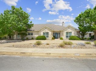 2000 Vista Ridge Dr, Kerrville, TX 78028