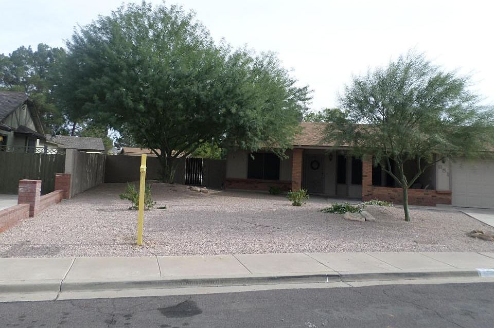 1st image of 951 S Loma Vista Cir