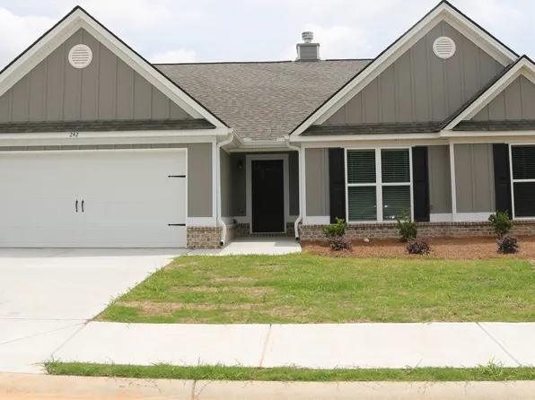 242 Champions Ln, Winder, GA 30680