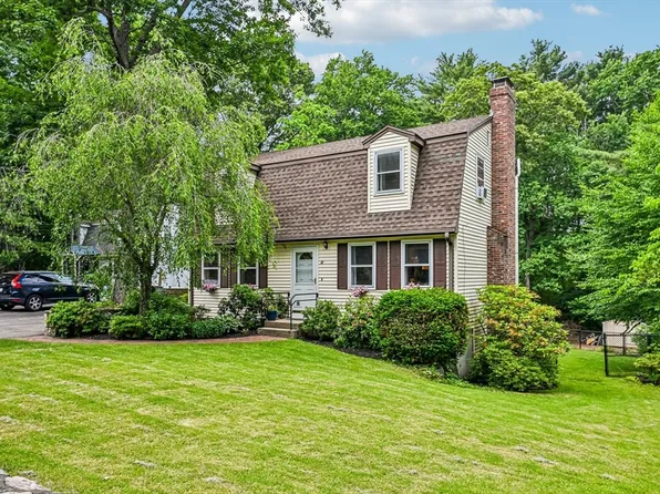 69 Gates St, Framingham, MA 01701