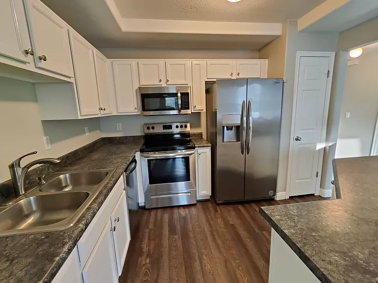 14244 S Daisyfield Dr — Photo 1