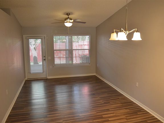 5th image of 8157 Heirloom Dr
