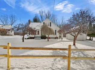 164 Bennett Rd, Camillus, NY 13031