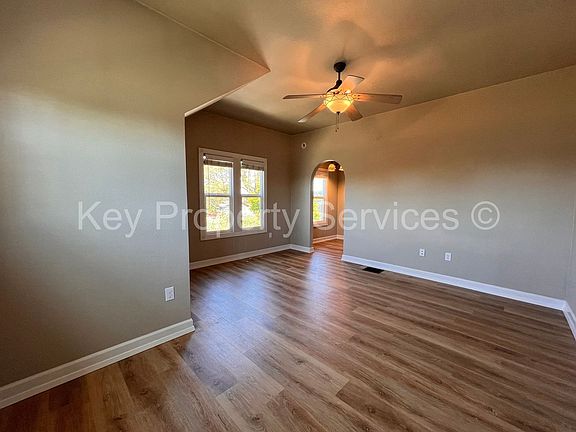 2nd image of 208 Buckeye St #B