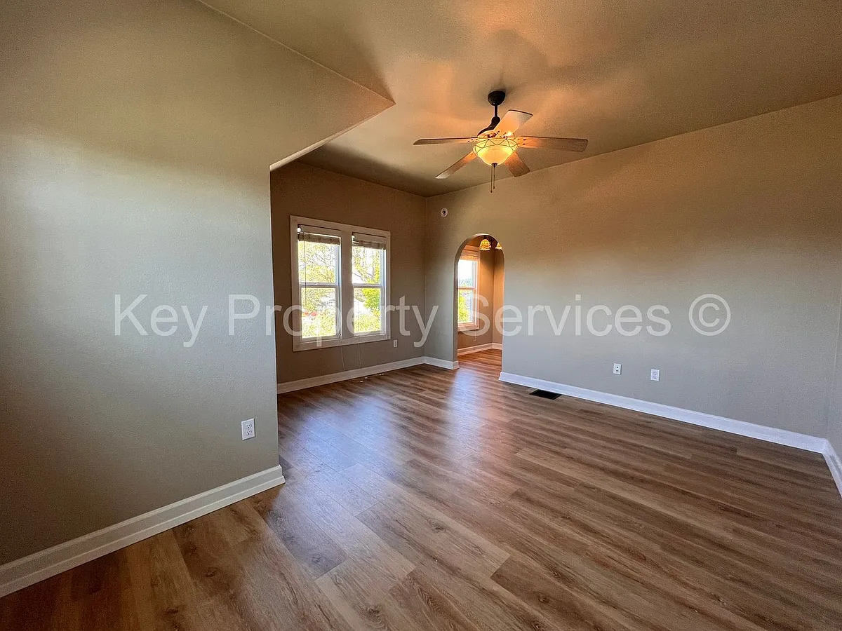 Building Photo - 208 Buckeye St #B