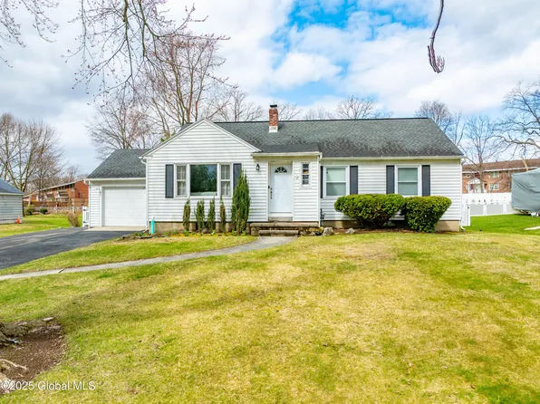 18 W Glenwood Drive, Latham, NY 12110