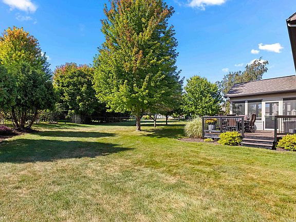 5th image of 3812 W Wood Trail Ct