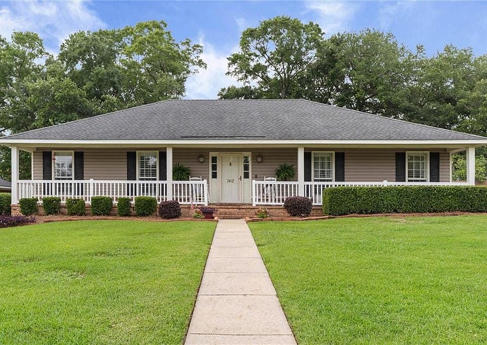 1st image of 7412 Wesley Ct