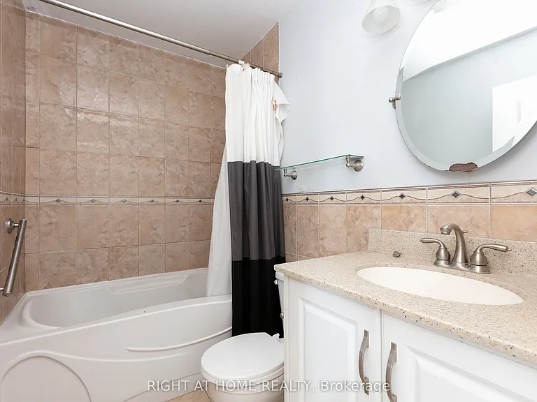 4338 Meadowvale Ln — Photo 17