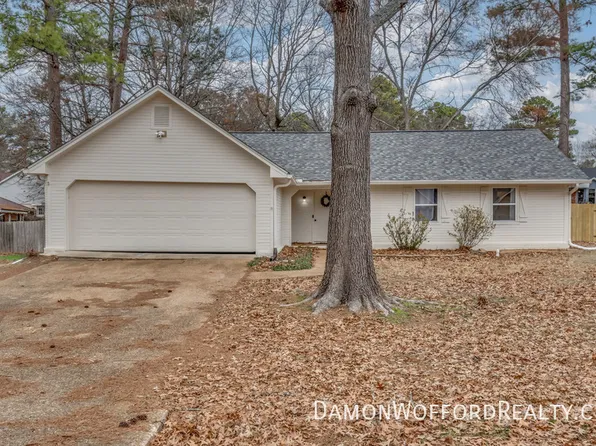 103 Live Oak Ln, Brandon, MS 39047