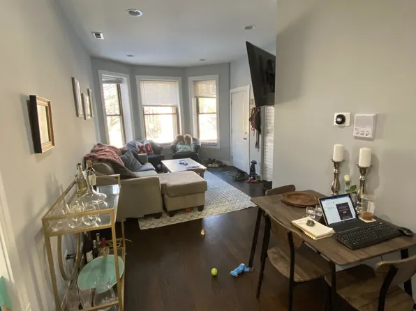 2225 W Rice St #1F, Chicago, IL 60622