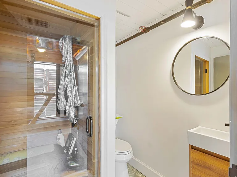 51 Greenwood Ave #7 — Photo 13