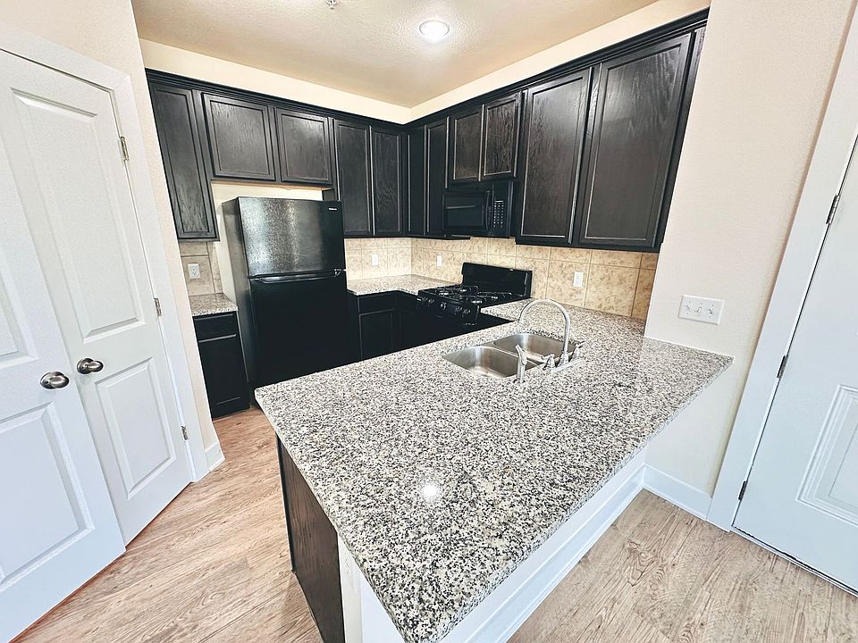 1st image of 2216 Creekside Ln APT C