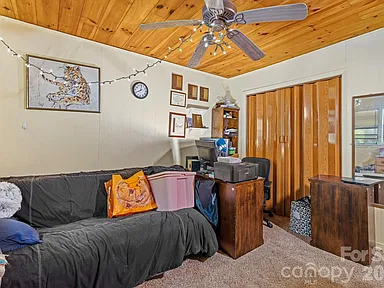 Property photo 36