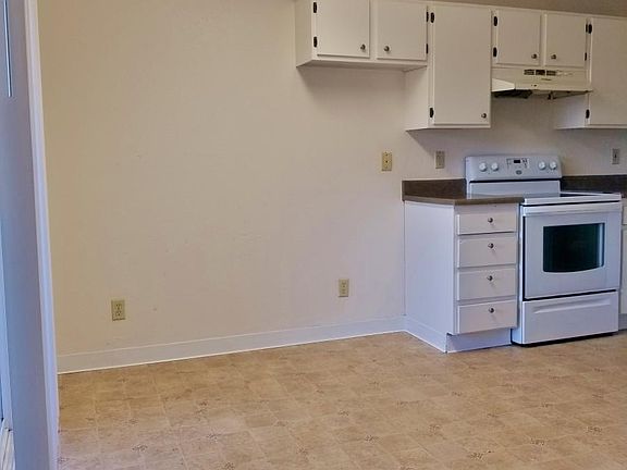 5th image of 2060 E 56th St APT G2