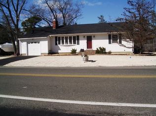 300 Prospect Ave, Pine Beach, NJ 08741