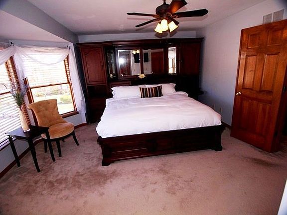 5th image of 16401 Jefferson Hill Ct