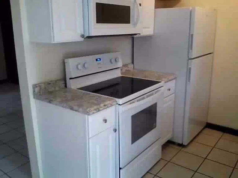 715 N Sparkman Ave — Photo 7