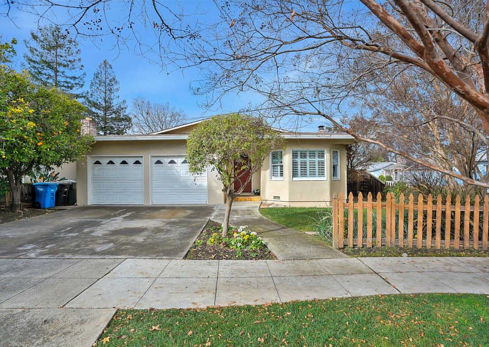 1st image of 2008 Redwood Ave