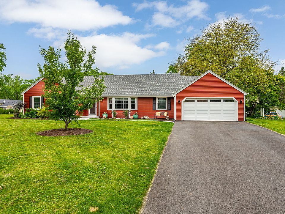 1st image of 27W359 Aspen Ct
