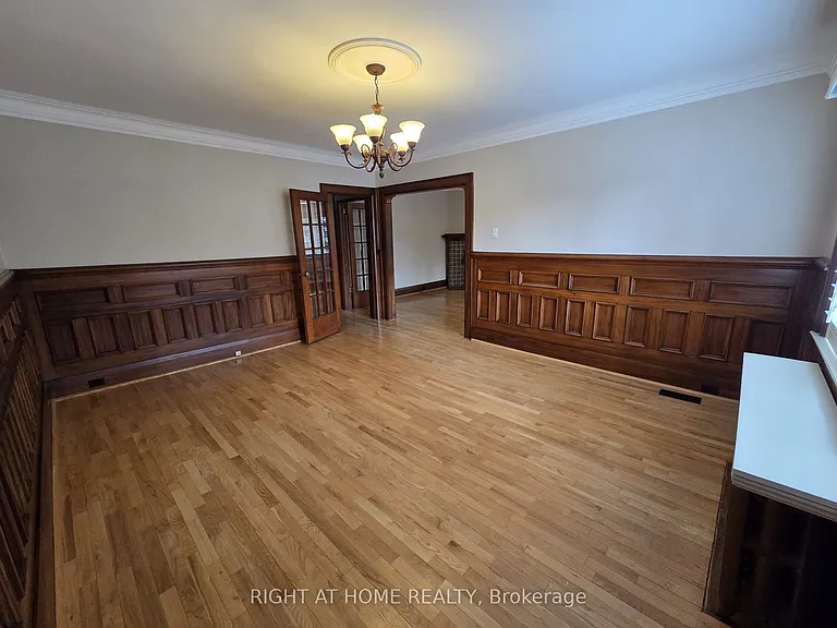 20 Teddington Park Ave #1 — Photo 13